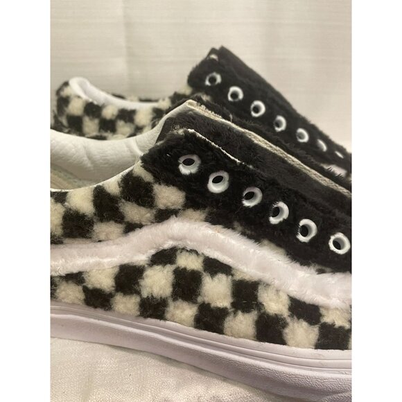SH7008- Vans Fuzzy Checkerboard Old Skool Black White Men’s 7 / Women’s 8.5 - Picture 3 of 10